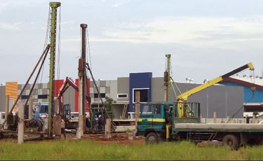 Drop hammer memancang mini pile